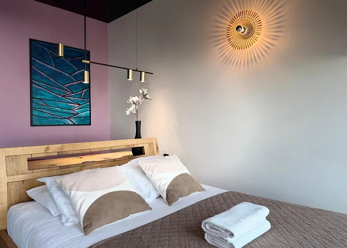 Sky Tower 25 Piętro Sauna Orchid Sanctuary Apartament *