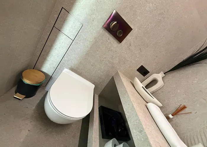 Sky Tower L 25 Pietro L Sauna Orchid Sanctuary *