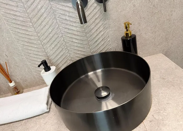 Sky Tower L 25 Pietro L Sauna Orchid Sanctuary Lejlighed *