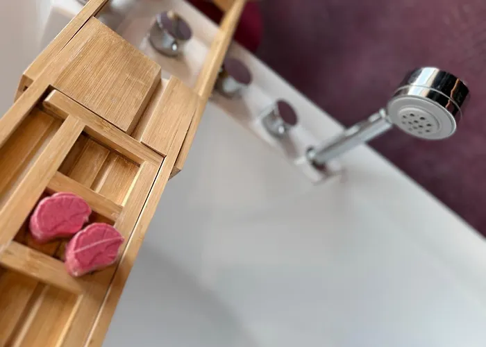 Sky Tower 25 Piętro Sauna Orchid Sanctuary Apartament *